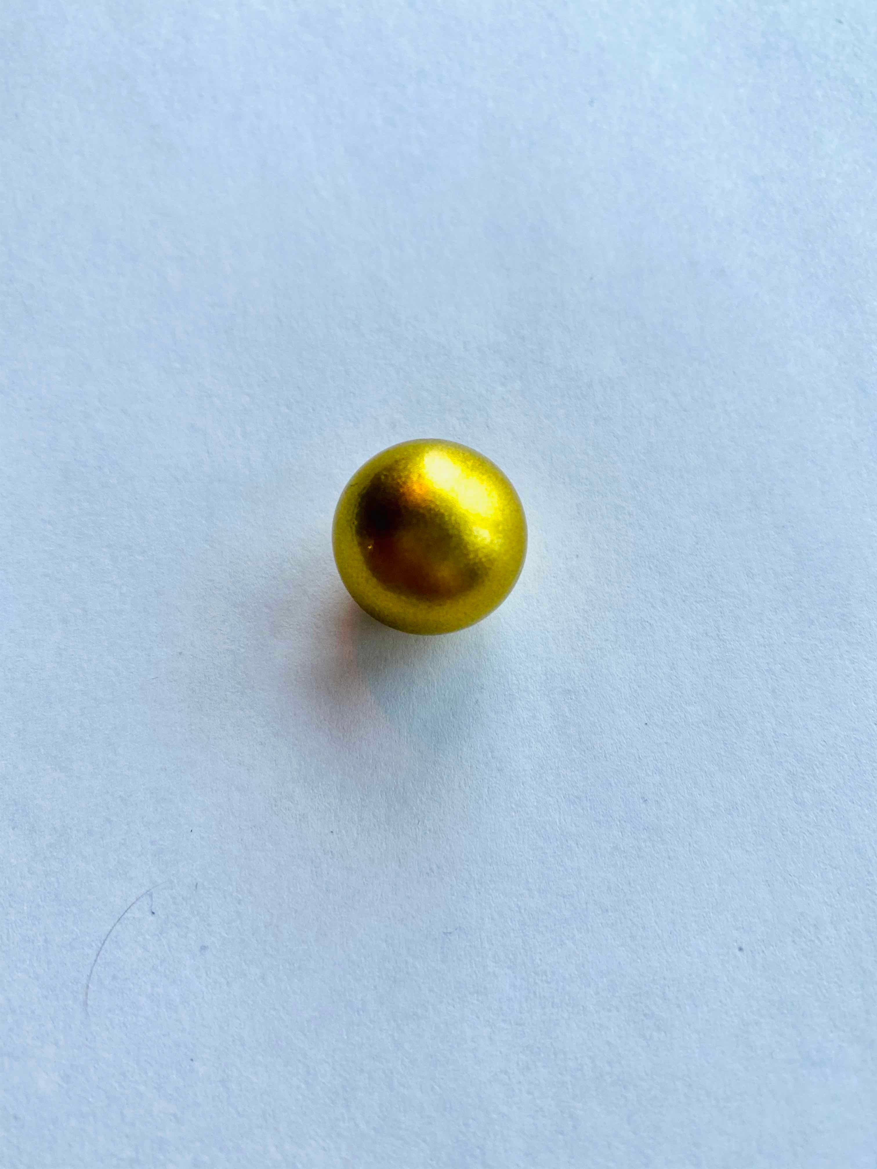 Gold colour insert ball for pendants