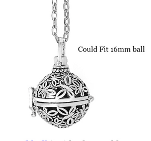 Flower Ball Caller Silver Necklace (length 70 cm)